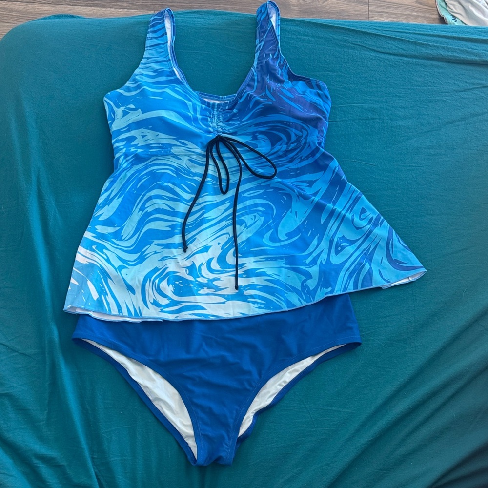 Blue Swirl Women's Swim Set